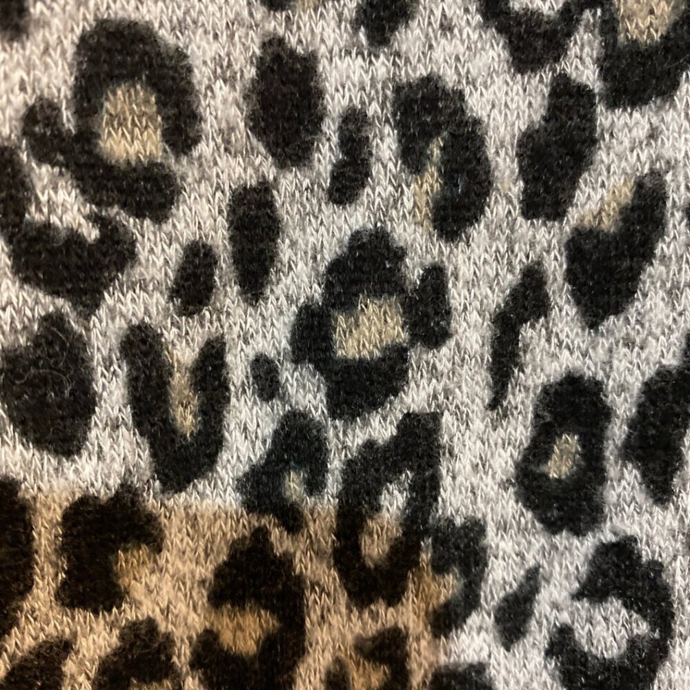 Leopard Print Lightweight Hoodie - Size Medium - Picture 6 of 16